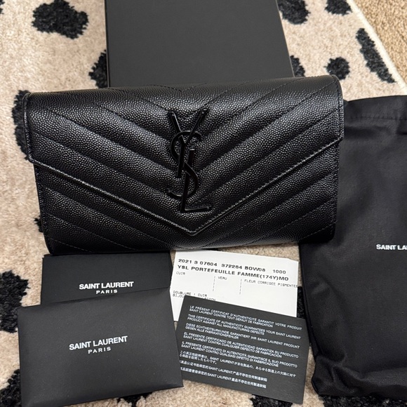 Saint Laurent Black Chevron Leather Wallet/Clutch - Picture 2 of 16